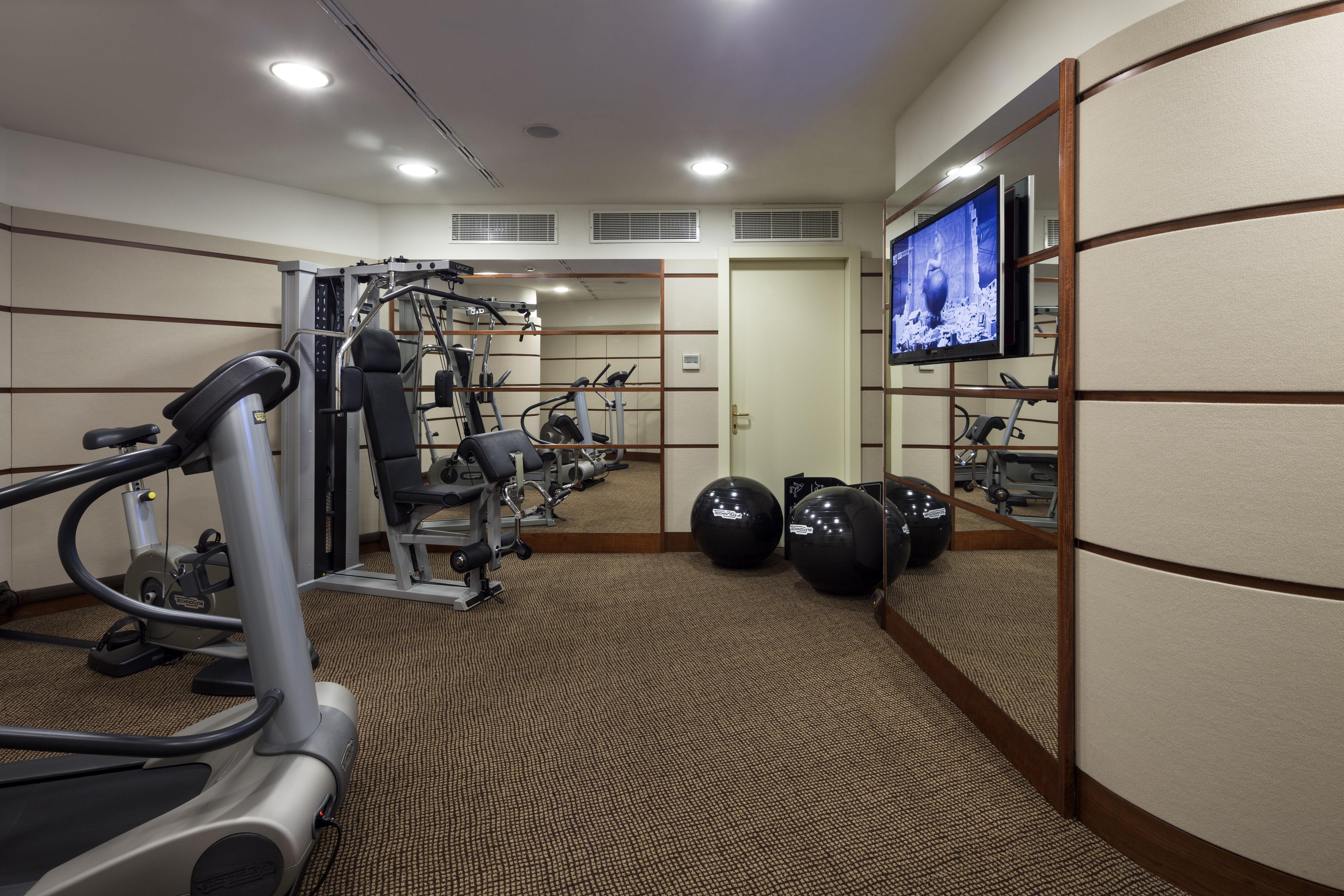 Una Hotels Cusani Milano Ngoại thất bức ảnh