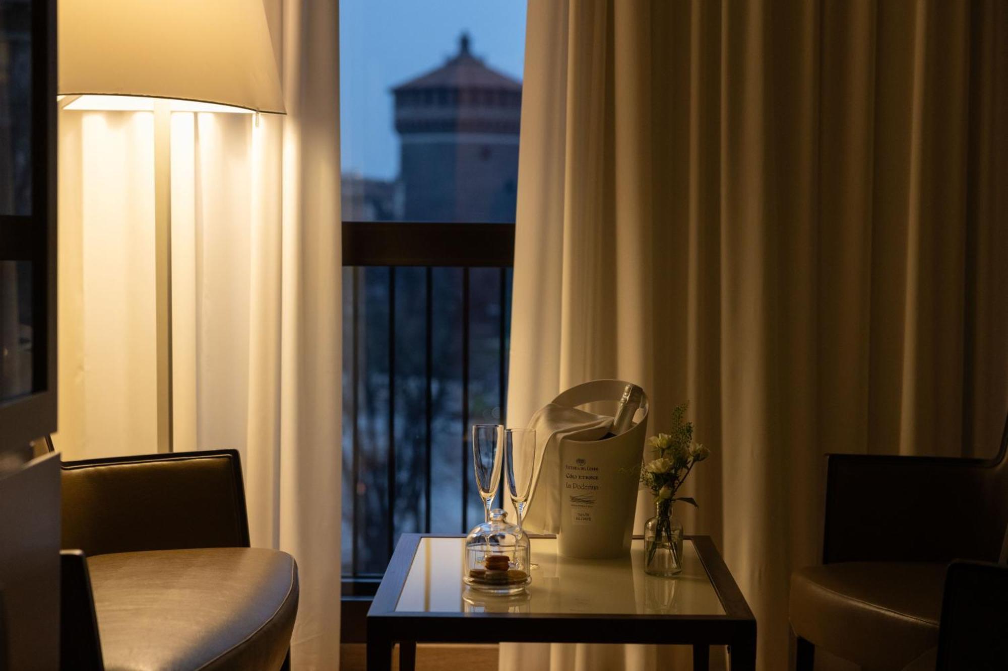 Una Hotels Cusani Milano Ngoại thất bức ảnh
