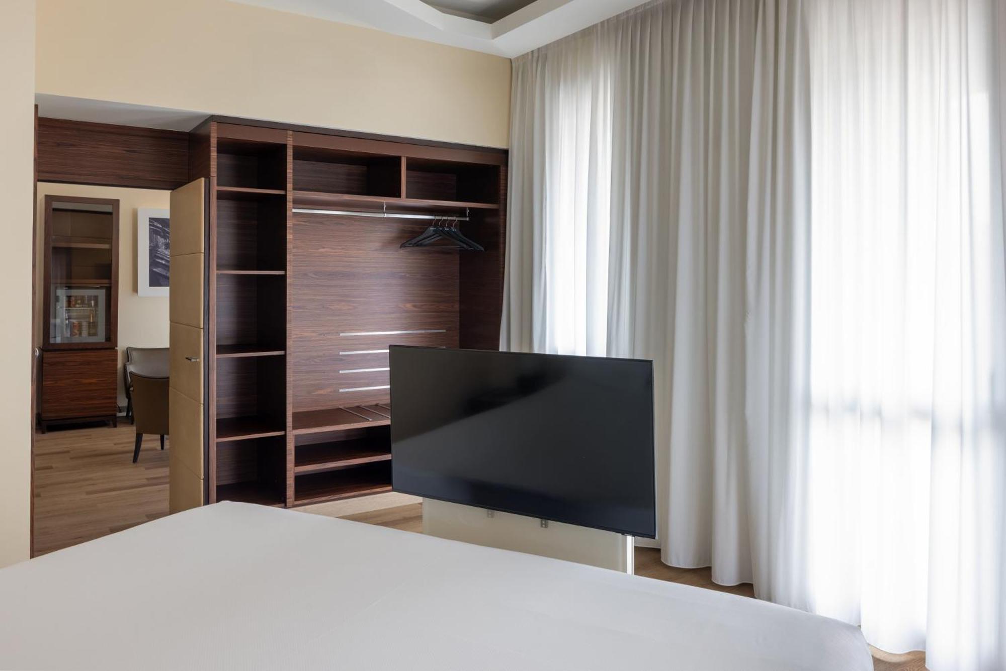 Una Hotels Cusani Milano Ngoại thất bức ảnh