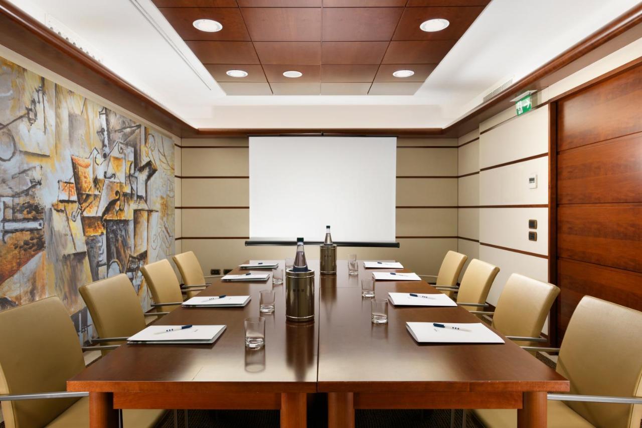 Una Hotels Cusani Milano Ngoại thất bức ảnh